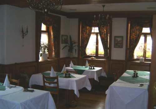 Landhotel Krone Königsbach-Stein Buitenkant foto